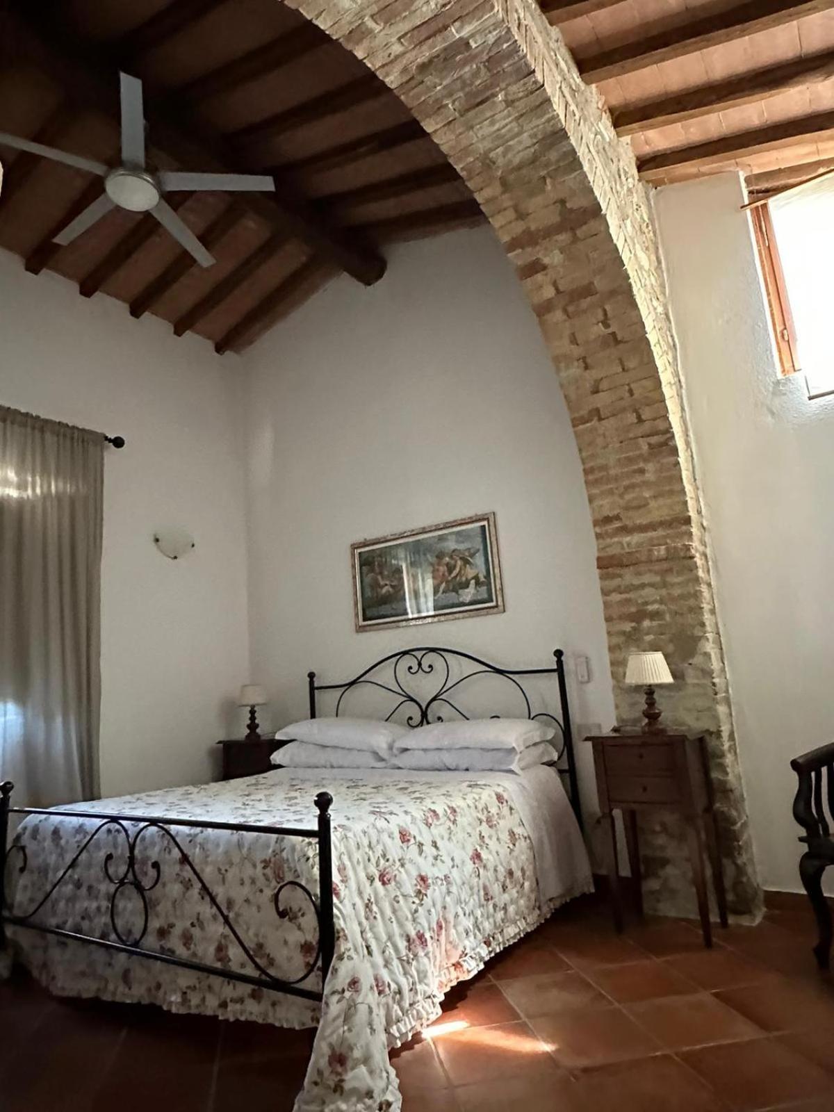 Casole dʼElsa Agriturismo Il Canneto מראה חיצוני תמונה
